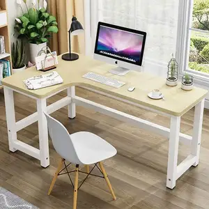 โต๊ะทำงานเข้ามุมโต๊ะคอมพิวเตอร์ในห้องอ่านหนังสือแบบเรียบง่ายทันสมัย