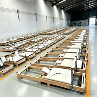 Reformer Pilates pliable en bois d'érable massif, lit de rééducation gain de place, machine de Pilates à glissière silencieuse pour entraînement à domicile ou en appartement de petite taille