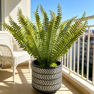 Plante de fougère artificielle écologique <span class=keywords><strong>en</strong></span> <span class=keywords><strong>pot</strong></span> <span class=keywords><strong>en</strong></span> plastique pour la décoration intérieure ou les mariages - Product Image 1