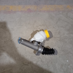 Pièces détachées SINOTRUK, prix d'usine : rétroviseur, pare-brise, injecteur, maître-cylindre d'embrayage - Product Image 4