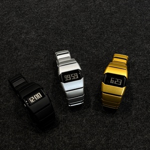 นาฬิกาข้อมือผู้ชายทรงเหลี่ยมสไตล์เรโทร ดีไซน์เฉพาะกลุ่ม Y2K มิลเลนเนียม หน้าปัดดิจิตอลแบบบล็อก  วัสดุพลาสติก ABS นาฬิกาอิเล็กทรอนิกส์สำหรับผู้ชาย - Product Image 5