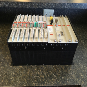 Châssis de rack ISSC <span class=keywords><strong>620</strong></span> 0090 neuf d'origine avec divers modules <span class=keywords><strong>KB</strong></span> pour PLC - Product Image 1