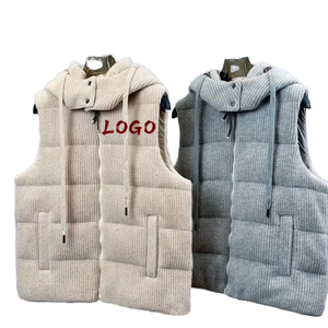 Chaleco acolchado personalizado unisex beige con capucha, sin mangas, con cremallera y cordón ajustable para invierno - Product Image 2