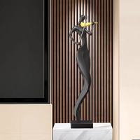 Statue d'art minimaliste italienne en forme de violon 80x22x13cm pour la décoration intérieure, escalier, couloir et hall d'entrée - Livraison rapide DDP