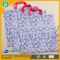 Sacs de courses en plastique réutilisables avec motifs colorés pour les supermarchés et la vente au détail