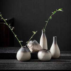 Mini vase en céramique mat Vases en <span class=keywords><strong>poterie</strong></span> grossière rétro pour la décoration intérieure - Product Image 5
