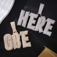 Pendentif Lettre 3D Personnalisé 24 Lettres 3 Couleurs Or/Rose/Blanc Entièrement Sertie de Zircons Collier Hip Hop pour Homme