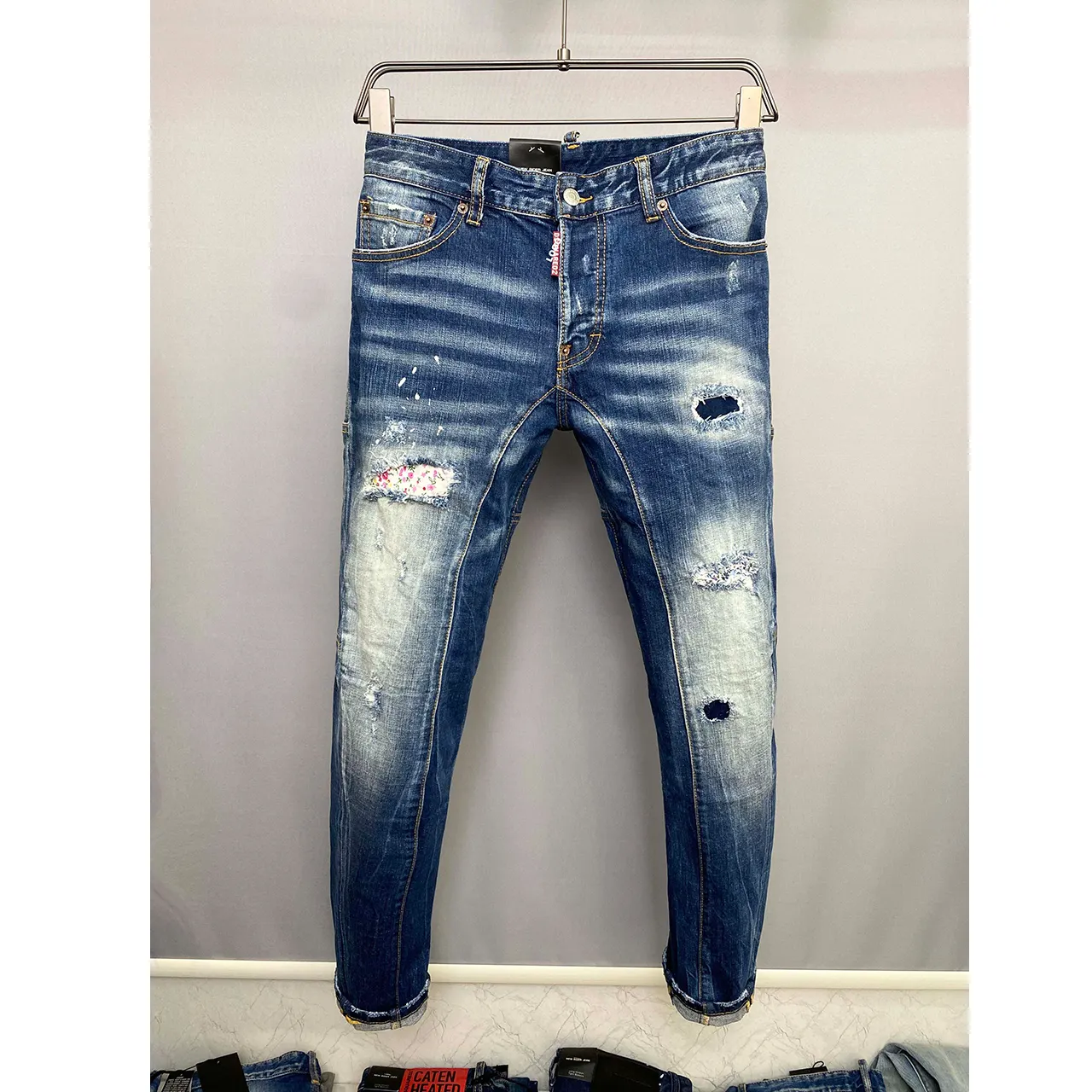 2023 Spring And Summer New D2 Jeans Fashion Men Wash Wear Hole Patch Paint Wash Color Change Small Feet Blue Jeans Men