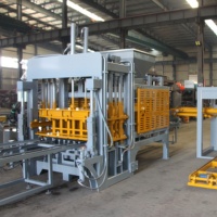 Machine de formage automatique de briques hydraulique QT8-15 pour la production de blocs de béton