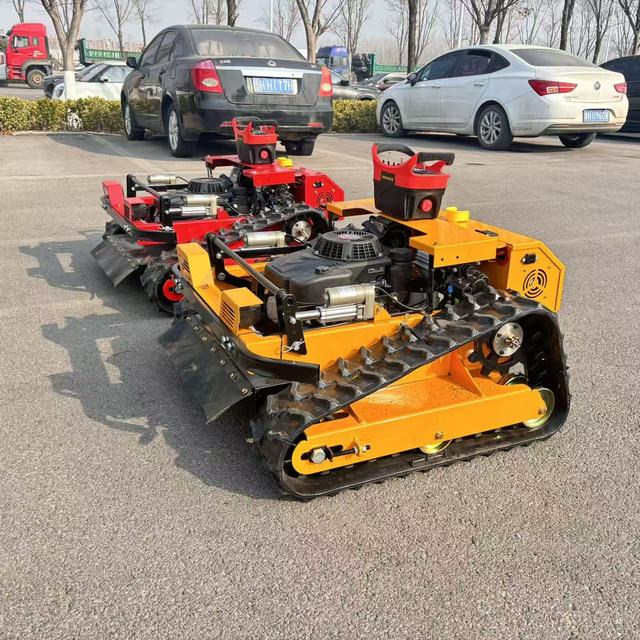 Radio Control Mowers Tracked All Terrain Remote Control Robot Weed Mowing Machine