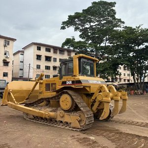 En stock CATD6R Dozer Calidad Equipo usado con precio competitivo Gran valor Entrega inmediata Caja de cambios como componente central - Product Image 1