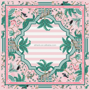Alas Meja Mahjong Gaya Bohemian Mewah Motif Merak Warna-warni Dapat Disesuaikan Portabel Anti Selip Senyap Tahan Lama Ramah Lingkungan - Product Image 3