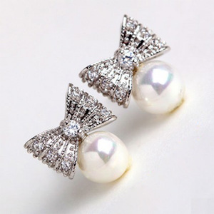 Orecchini a perno con fiocco dolce per donna, stile perla, eleganti gioielli alla moda per le orecchie - Product Image 1
