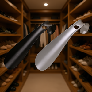 Paquete de 10 calzadores de metal negros y plateados para calzar y descalzar fácilmente - Product Image 3