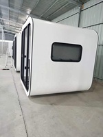 Espace de travail miniature dans un studio de bureau de jardin, cabine portable, petite maison sur roues