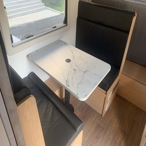 Remorque de luxe pour le camping avec cuisinière à gaz 2 brûleurs, évier en acier inoxydable, table à levage manuel et <span class=keywords><strong>matelas</strong></span> en éponge haute densité - Product Image 5