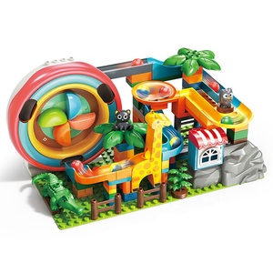 Jeu de construction éducatif STEM pour enfants, 142 pièces, circuit de billes animalier avec base et piste de glisse - Product Image 1
