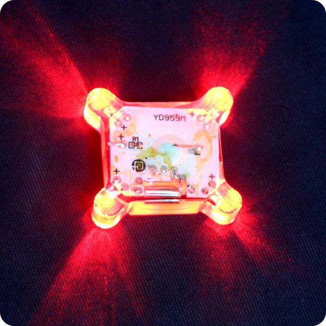 Hot Sale Italy 2022 CE Approval Vibration Sensor Waterproof Flashing LED Shoes Light for Injection Rain Boot Shoes