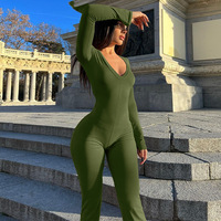 Combinaisons et Bodys Personnalisés pour Femmes – Tendance Street Style, Col en V, Coupe Ajustée, Manches Longues – L'Indispensable Chic