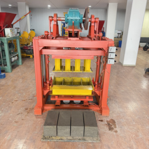 Machine à Briques Automatiquement Améliorable, à Vendre <span class=keywords><strong>en</strong></span> <span class=keywords><strong>Afrique</strong></span>, Utilisant la Chaux pour la Fabrication de Briques et de Blocs - Product Image 6