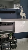 Meuble TV design flottant moderne blanc mat avec façades mates pour salon et chambre à coucher