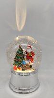 Boîte à musique automatique en forme de globe de neige, maison en résine avec lumière LED rotative, décoration de bureau, cadeau d'anniversaire créatif