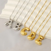 Collar Clásico de Acero Inoxidable con Colgante de Letra Burbuja Inglesa de 26 Letras en Oro de 18k