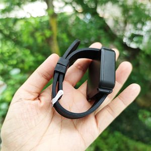 นาฬิกาข้อมือพร้อมเครื่องชาร์จ GP2015W |   ความถี่กว้าง 137-930MHz |   การแสดงผลหลายภาษา |   สำหรับโรงแรม ร้านอาหาร บาร์ กรณีฉุกเฉิน - Product Image 3