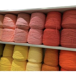 Fil à tricoter épais et doux en acrylique 100% de qualité supérieure, 8 brins, haute ténacité, 400g/rouleau, en cône, pour tapis DIY, personnalisable, vente chaude - Product Image 6