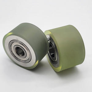 Rouleaux en polyuréthane résistants à l'usure personnalisés Rouleaux non motorisés revêtus de caoutchouc Ligne de convoyeur Roues à double roulement à billes à noyau en fer - Product Image 2