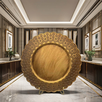 Plaque de charge ronde en or moderne de 13 pouces en gros pour les mariages, les restaurants, la maison, le matériau PP-Motif élégant Design Parties