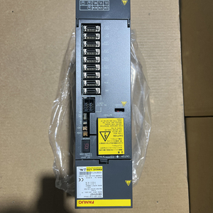 Amplificateur AC FANUC DRIVE A06B-6079-H207, expédition rapide, servo-entraînement neuf - Product Image 3