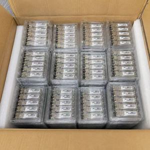 Émetteur-récepteur optique QSFP28 FTLC9558REPM-TE Finisar, MMF 100 M MPO 12 GBASE-SR4 100 Ethernet FTLC9558REPM-TE fibre - Product Image 4