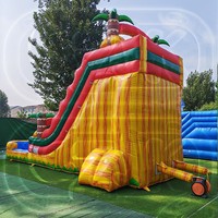 Toboggan aquatique gonflable en PVC de qualité commerciale, motif cocotier irisé, avec jets d'eau, pour location d'équipements de fête en piscine extérieure