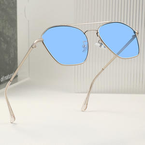 Lunettes de soleil métalliques pour femmes sur le thème de l'océan QC3647 Protection UV400 Monture noire Verres PC Protection solaire Cyclisme Mode - Product Image 4