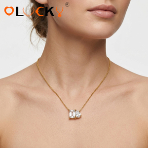 LUCKYJIU Fabricant de bijoux sur mesure, collier pendentif Toi <span class=keywords><strong>et</strong></span> Moi en acier inoxydable plaqué or 18 carats, étanche, avec zircon cubique délicat pour femmes - Product Image 3