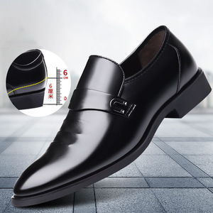 รองเท้าหนังผู้ชายทรงหัวแหลมเพิ่มความสูง สีดำ สำหรับงานทางการ ธุรกิจ หรือลำลอง ส้นสูง 6 ซม. - Product Image 1