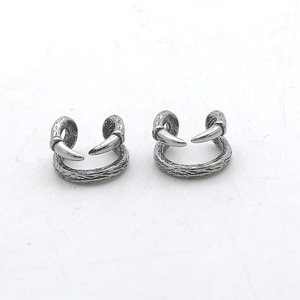 Pendientes con clip yunnique, joyería geométrica de plata tibetana sin perforación para hombres y mujeres, accesorio de moda - Product Image 1