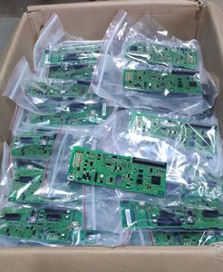 <span class=keywords><strong>New</strong></span> & Original PLC Board chính biến tần 130b7128 Bo mạch chủ 130b7715 CPU Board ban kiểm soát đối với cue203 CPU thẻ - Product Image 5