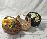 Panier en rotin PE fabriqué en usine avec poignée, panier cadeau demi-lune, couleur noire, pour les fêtes, petite taille