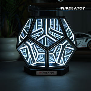NIKOLATOY Cosmic Cube Multimedia Abyss Lamp Décoration de bureau - Product Image 4