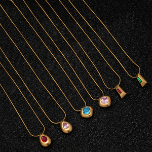 Nuova Collana con Ciondolo 2026 in Acciaio Inossidabile con Zirconi Colorati Taglio Cuscino, Stile Ins, per Negozi Indipendenti Shopify - Product Image 4