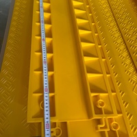 Protège-câble de sécurité pour sol intérieur en PVC, portable, type rampe, durable, 1 canal, pour câbles de sécurité