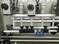 Machine de remplissage anti-corrosion à 12 buses avec écran tactile PLC pour acide chlorhydrique, acide nitrique, acide phosphorique, soude caustique et produits chimiques