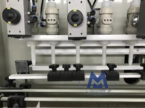 Machine de remplissage anti-corrosion à 12 buses avec écran tactile PLC pour acide chlorhydrique, acide nitrique, acide phosphorique, <span class=keywords><strong>soude</strong></span> <span class=keywords><strong>caustique</strong></span> et produits chimiques - Product Image 3