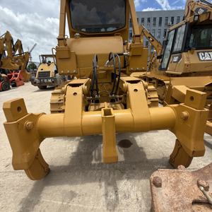 Bulldozer CAT D5K de 9 toneladas, bien mantenido, motor eficiente, bomba, rodamientos, pintura original, 3000 horas, 6 meses de garantía - Product Image 5