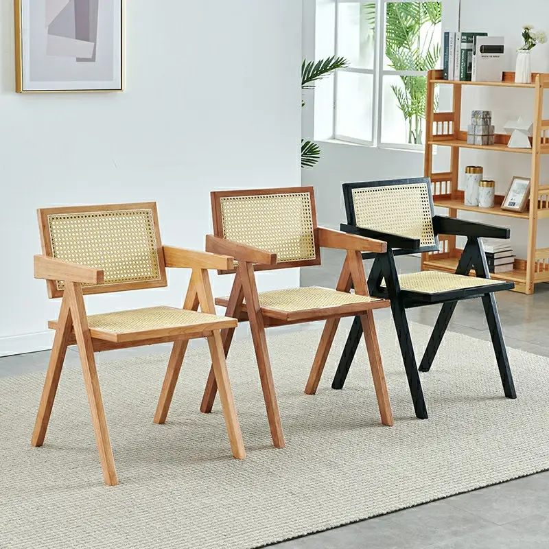 Yüksek kaliteli fransız yemek sandalyeleri katı ahşap ahşap mobilya bahçe restoran oturma odası sandalyeleri rattan kol sandalye