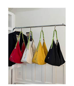 กระเป๋าไนลอนสะพายไหล่ขนาดใหญ่แฟชั่นเกาหลีสำหรับผู้หญิงกระเป๋าสะพายไหล่แบบเรียบง่ายลำลองใช้ในชีวิตประจำวัน - Product Image 2