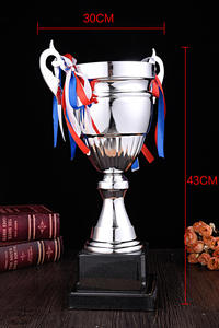 <span class=keywords><strong>2022</strong></span> Vente chaude <span class=keywords><strong>Monde</strong></span> Personnalisé Métal Football Trophée <span class=keywords><strong>Coupe</strong></span> Pas Cher Sports Football Prix Trophée Médaille Trophée fabricant - Product Image 5