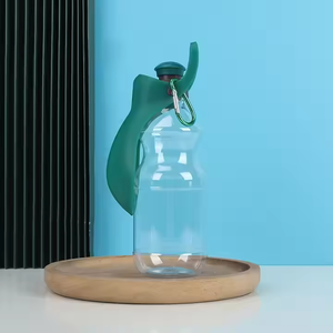 Offre Spéciale Portable <span class=keywords><strong>Pliable</strong></span> En Plastique Chien Mangeoire À Eau Bouteille En Plein Air <span class=keywords><strong>Chiot</strong></span> Pet Voyage Bouteille Avec Crochet Bouteille D'eau avec Douche - Product Image 5